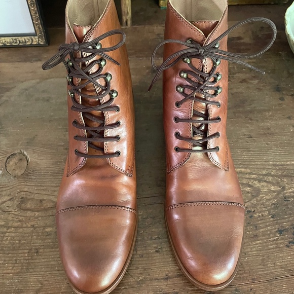 Lace up Leather Ankle Boots made in Florence Italy - Picture 3 of 11